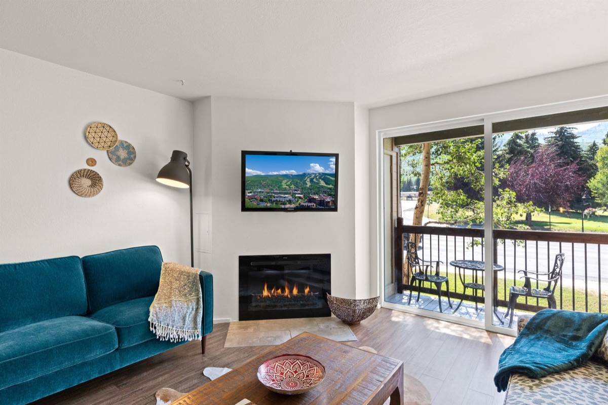 Living room with fireplace